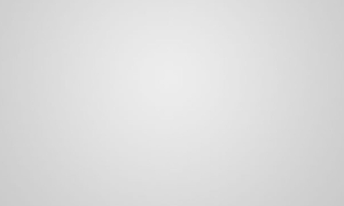 Full-Screen Images In Post